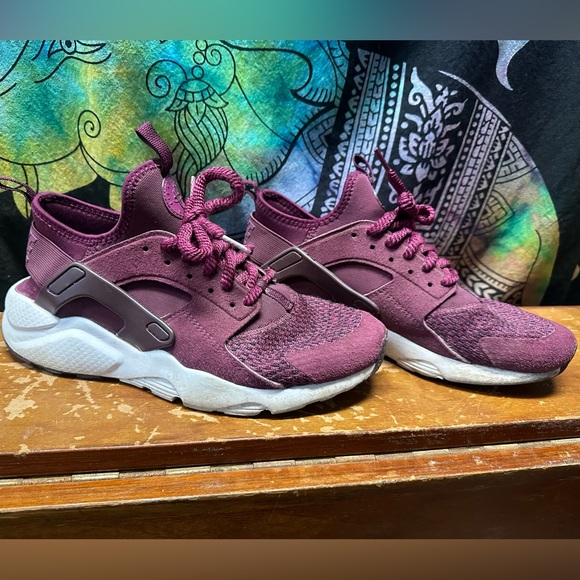 Nike Air Huarache - Picture 1 of 11